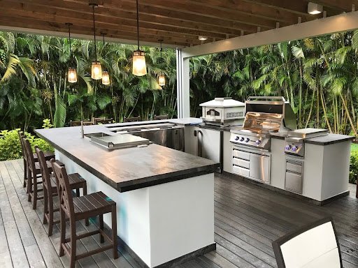 How to Make the Most of Your Outdoor Kitchen