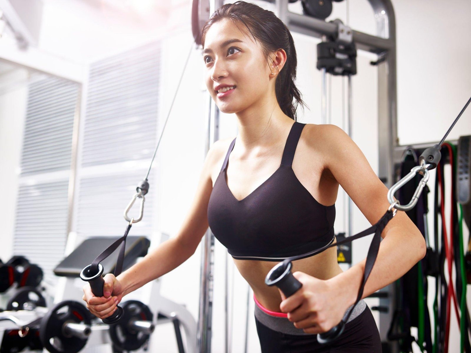 Stylish and Comfortable Gym Tops Designed for Women
