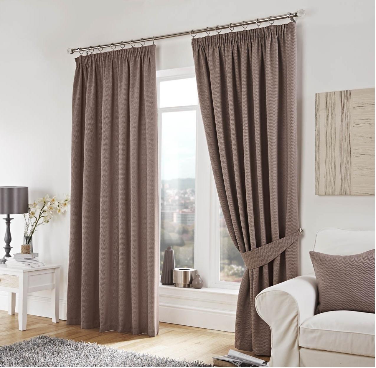 How Do You Pick the Best Curtains for Your House?